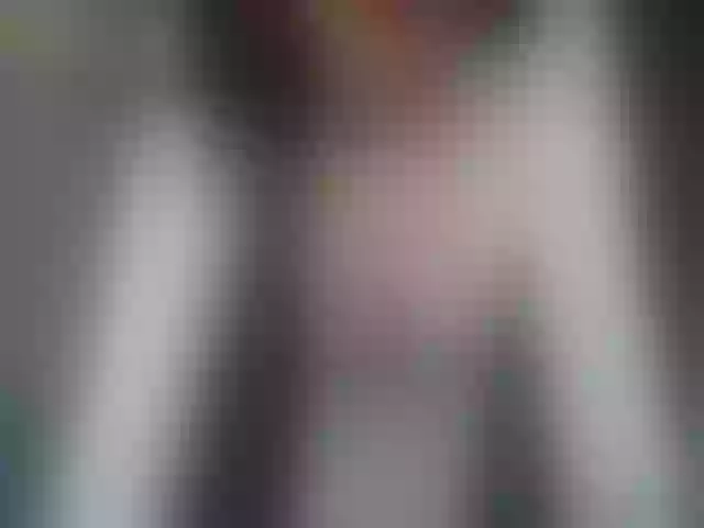 Live sex webcam photo for Miahot21 #265168857