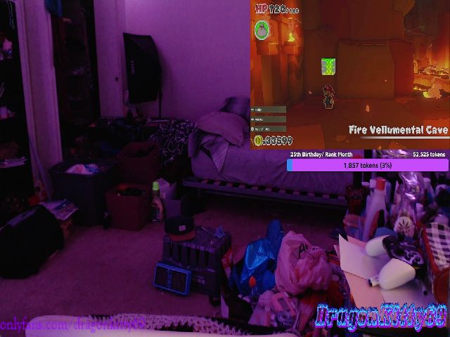 Live sex webcam photo for DragonKitty69 #252448423