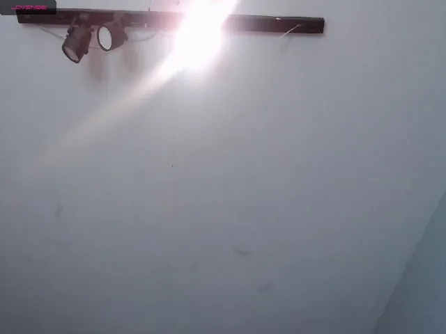 Live sex webcam photo for Cat_apple #262372782