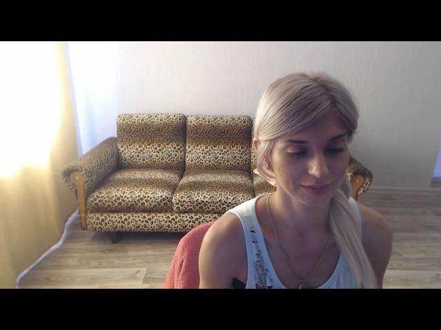 Live sex webcam photo for SexyBeatriice #256718682