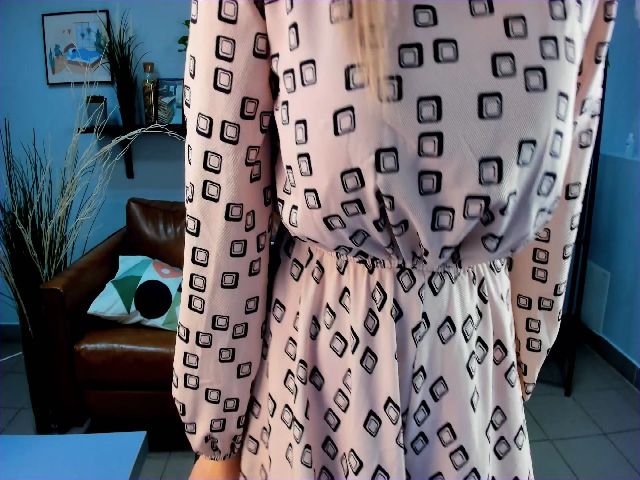 Live sex webcam photo for EvaRame #259046679