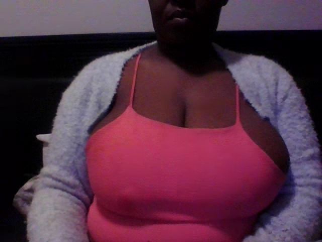 Live sex webcam photo for TheMajestibbb #257702283