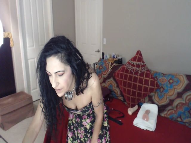 Live sex webcam photo for Raven_Lea #260293966