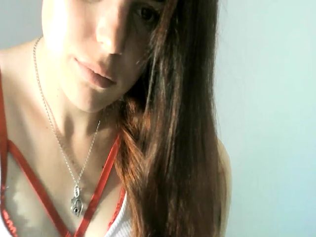 Live sex webcam photo for BehAaPpYYYY #262573797