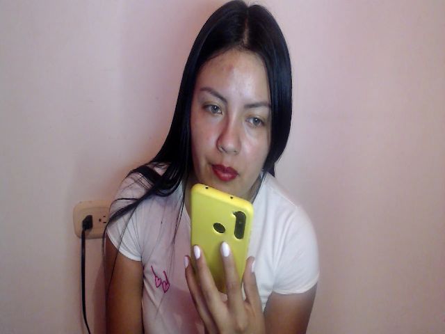 Live sex webcam photo for NATHY_ROUSELL #262065645