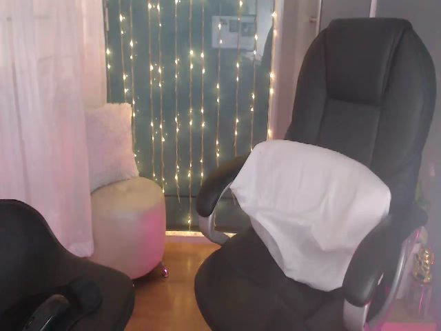 Live sex webcam photo for Anahi_moore #253190842