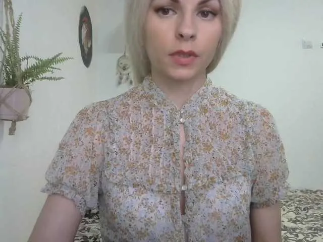 Live sex webcam photo for Nymphaea #246970209
