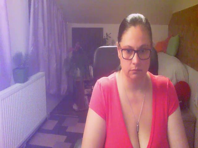 Live sex webcam photo for boosty4you #264491754