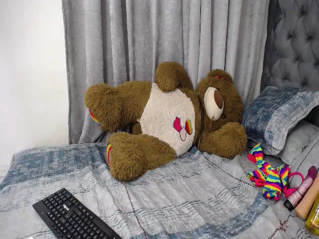 Live sex webcam photo for Mely_adebay #257819896