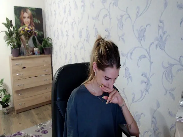 Live sex webcam photo for Springibabby #260856346