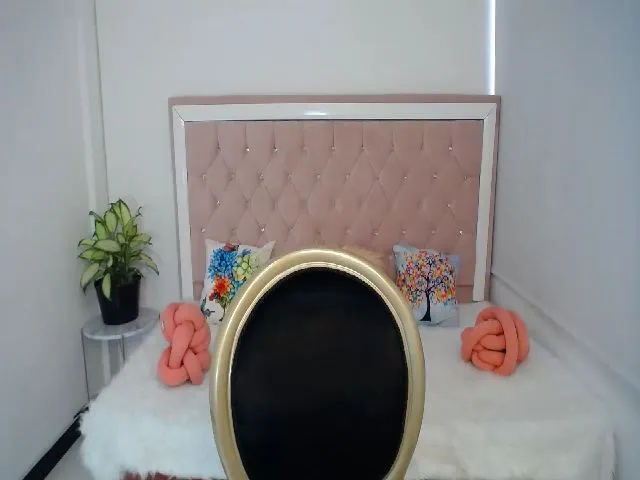 Live sex webcam photo for Ani_paris #253498913