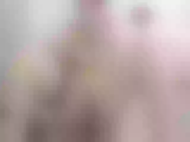 Live sex webcam photo for BeautyM27 #253700487