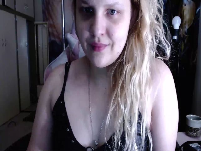 Live sex webcam photo for emilyhaze #255546652