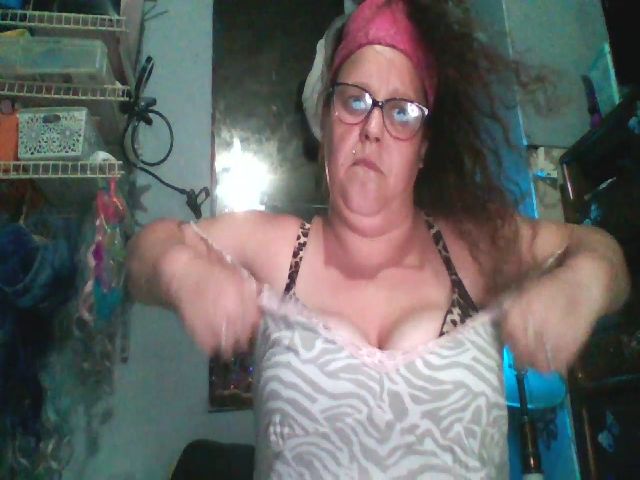 Live sex webcam photo for RedIvy420 #261829261