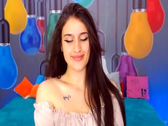 Live sex webcam photo for BennetLorin__ #256111925