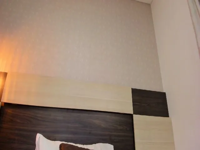 Live sex webcam photo for Kimberly69_ #265362471