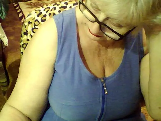 Live sex webcam photo for LolkaAlyss #287976271