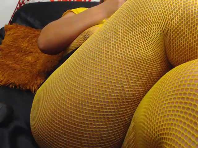 Live sex webcam photo for TrishaX #240889560