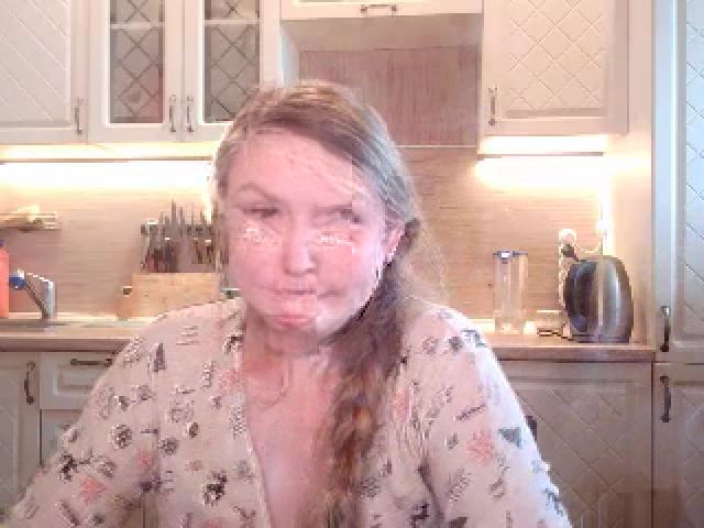 Live sex webcam photo for JaneGrey111 #256173584