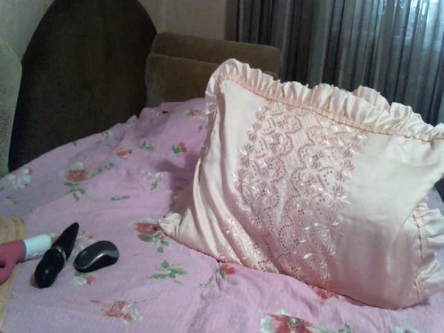 Live sex webcam photo for Zaraicy55 #254694063