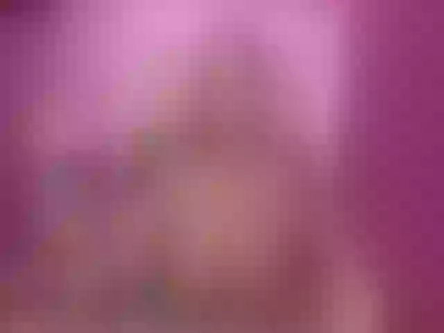 Live sex webcam photo for PtiMermaid #264087094