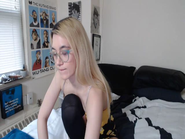 Live sex webcam photo for AnnaTame #255478554