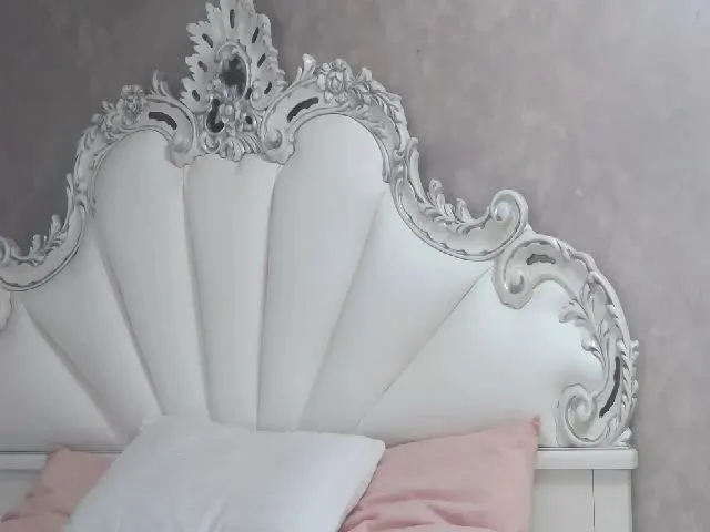 Live sex webcam photo for SoffyyHot #252515376