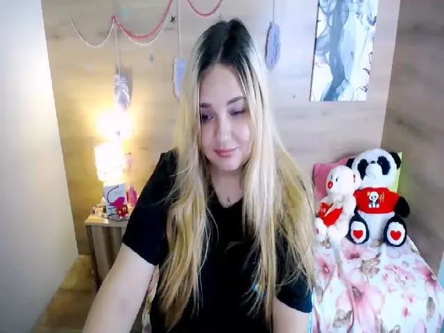 Live sex webcam photo for Cheryl_Sky #262573086