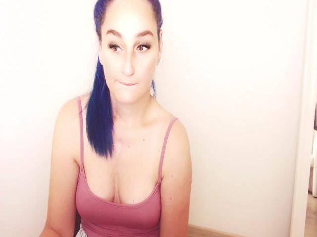 Live sex webcam photo for wetkittycum #259321098