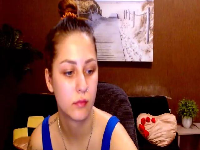 Live sex webcam photo for MsDream_ #255384000