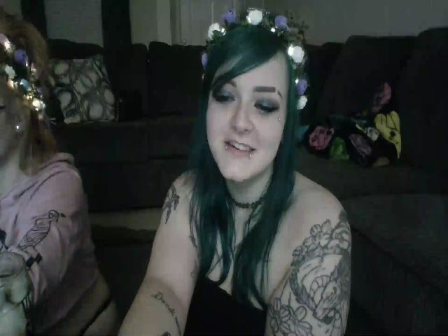 Live sex webcam photo for FloraSky #265400005