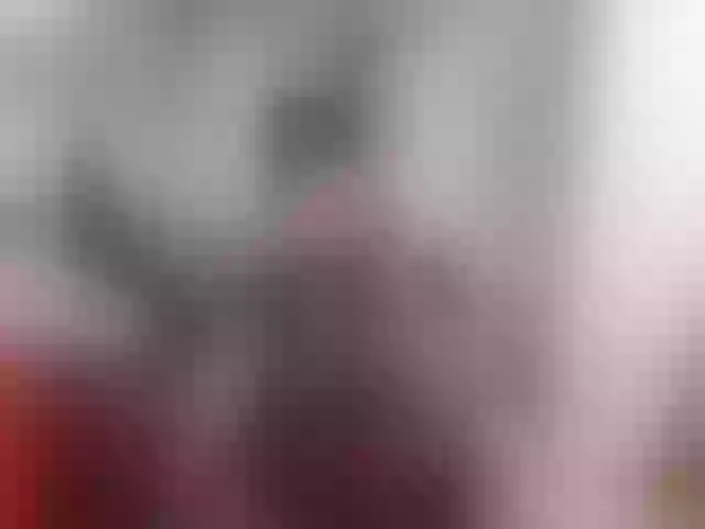 Live sex webcam photo for JullieMilf #257421130