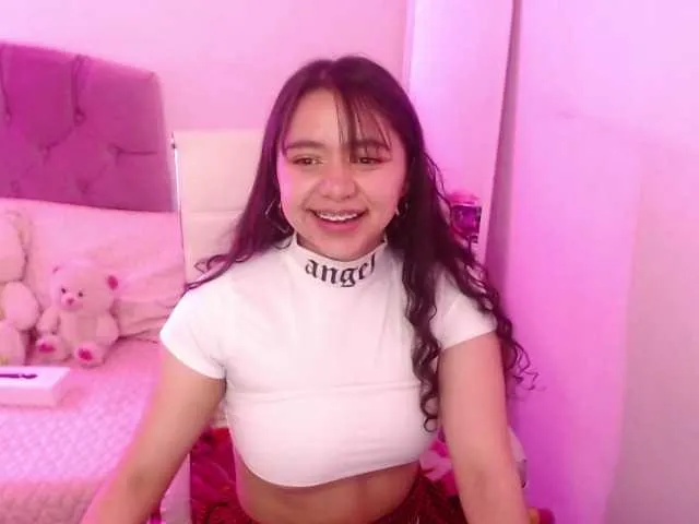 Live sex webcam photo for scarlet-gold #249380507