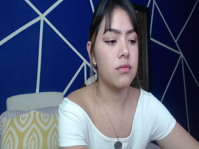 Live sex webcam photo for Angelin_cute #261656139