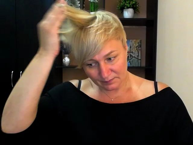 Live sex webcam photo for KailyMey #253853786