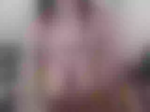 Live sex webcam photo for Fuckontitsaxx #262281393