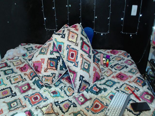 Live sex webcam photo for GiaElliot #264586470