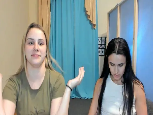 Live sex webcam photo for PolliMilk #252470333