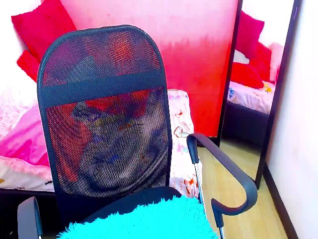 Live sex webcam photo for Juliia_sweet #255442261