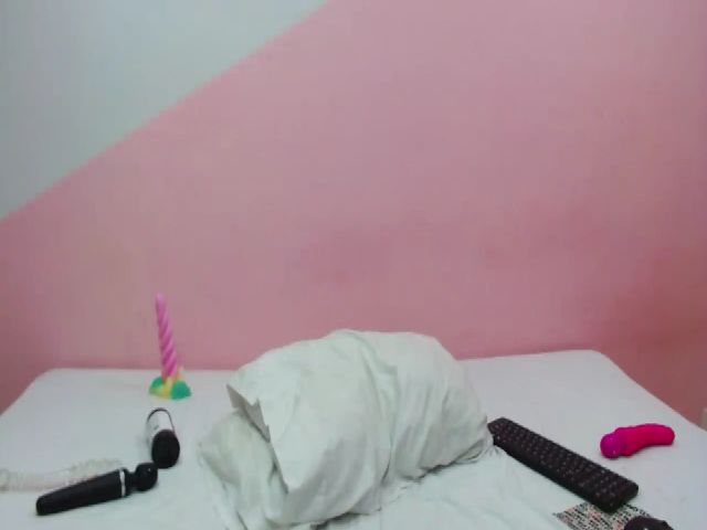 Live sex webcam photo for Sarajoness_ #260397921