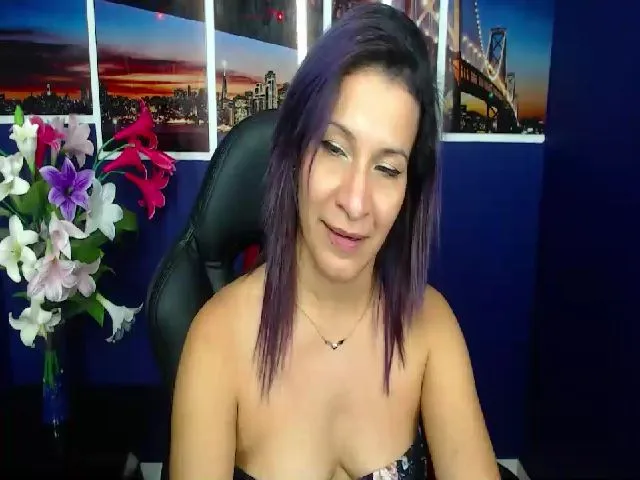 Live sex webcam photo for Infernalsexx #262471915