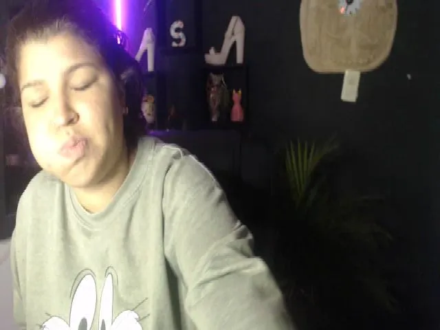 Live sex webcam photo for Strawxberrry #264113128