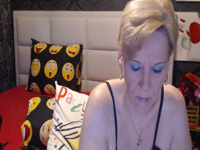 Live sex webcam photo for HAPPYGRANNY #254738172