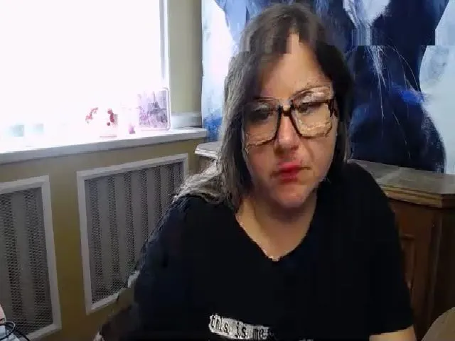 Live sex webcam photo for MonLais #258592930