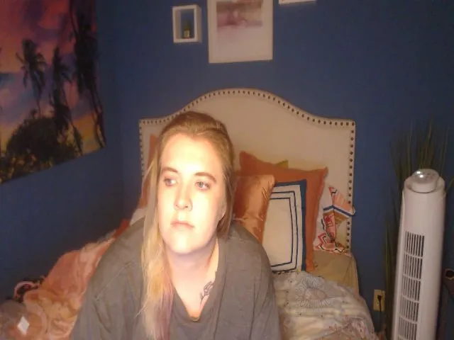 Live sex webcam photo for SnowWhiteXxxx #255521269