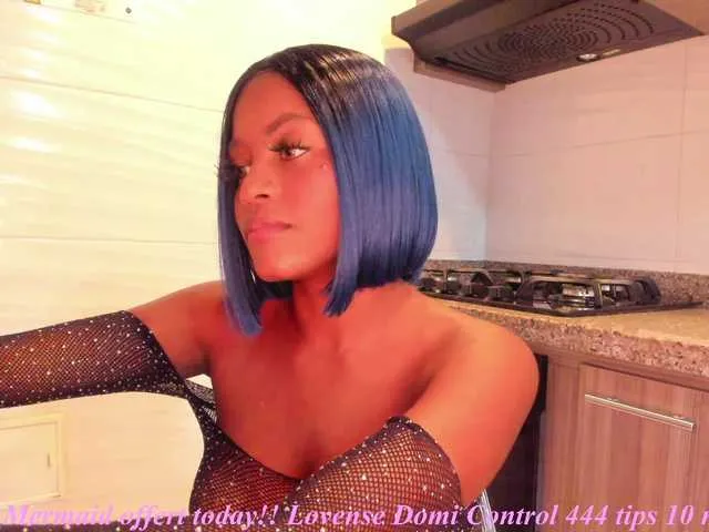 Live sex webcam photo for vanessabianch #264599639