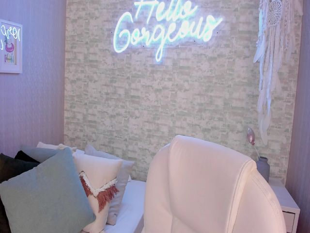 Live sex webcam photo for Alison_torres #258691923
