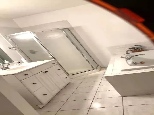 Live sex webcam photo for HoneyBusty69 #254336227