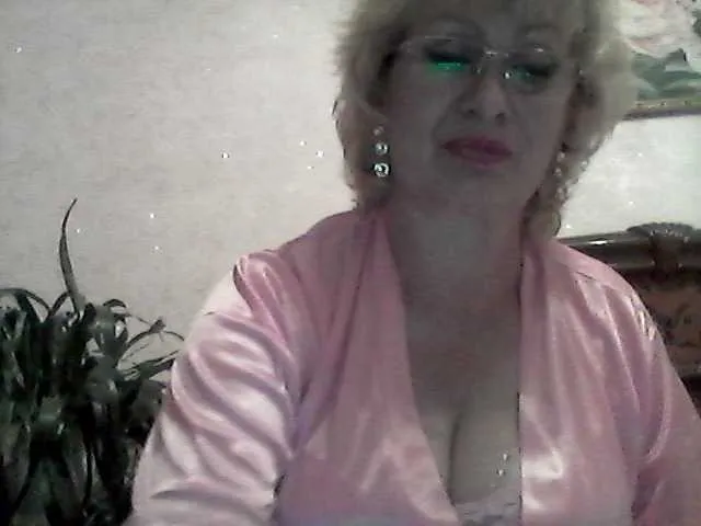 Live sex webcam photo for Ur-Mami #251307615