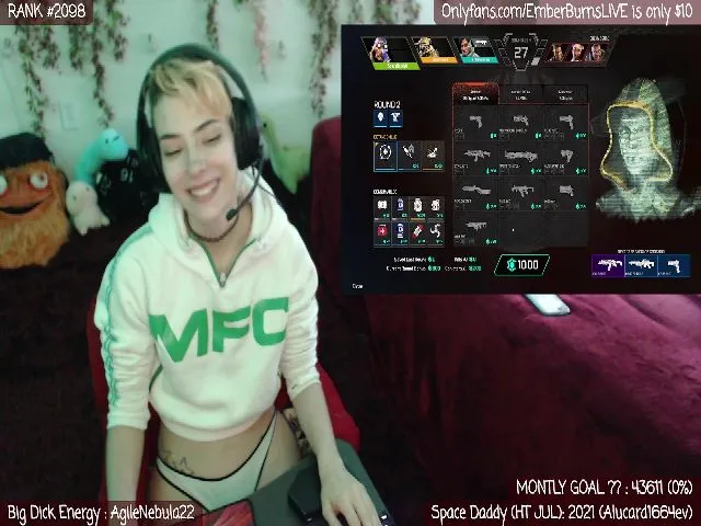 Live sex webcam photo for EmberBurns #261052519